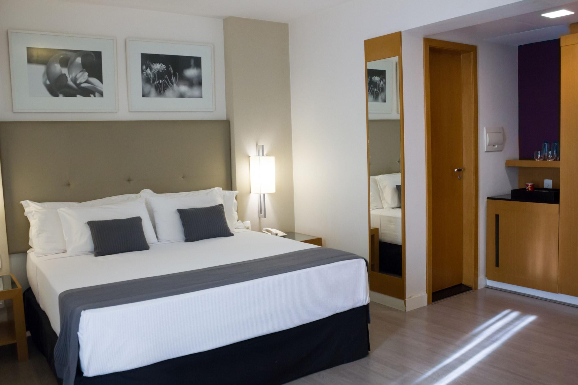 H2 Platinum Lourdes Hotel เบโลโอรีซอนชี ภายนอก รูปภาพ