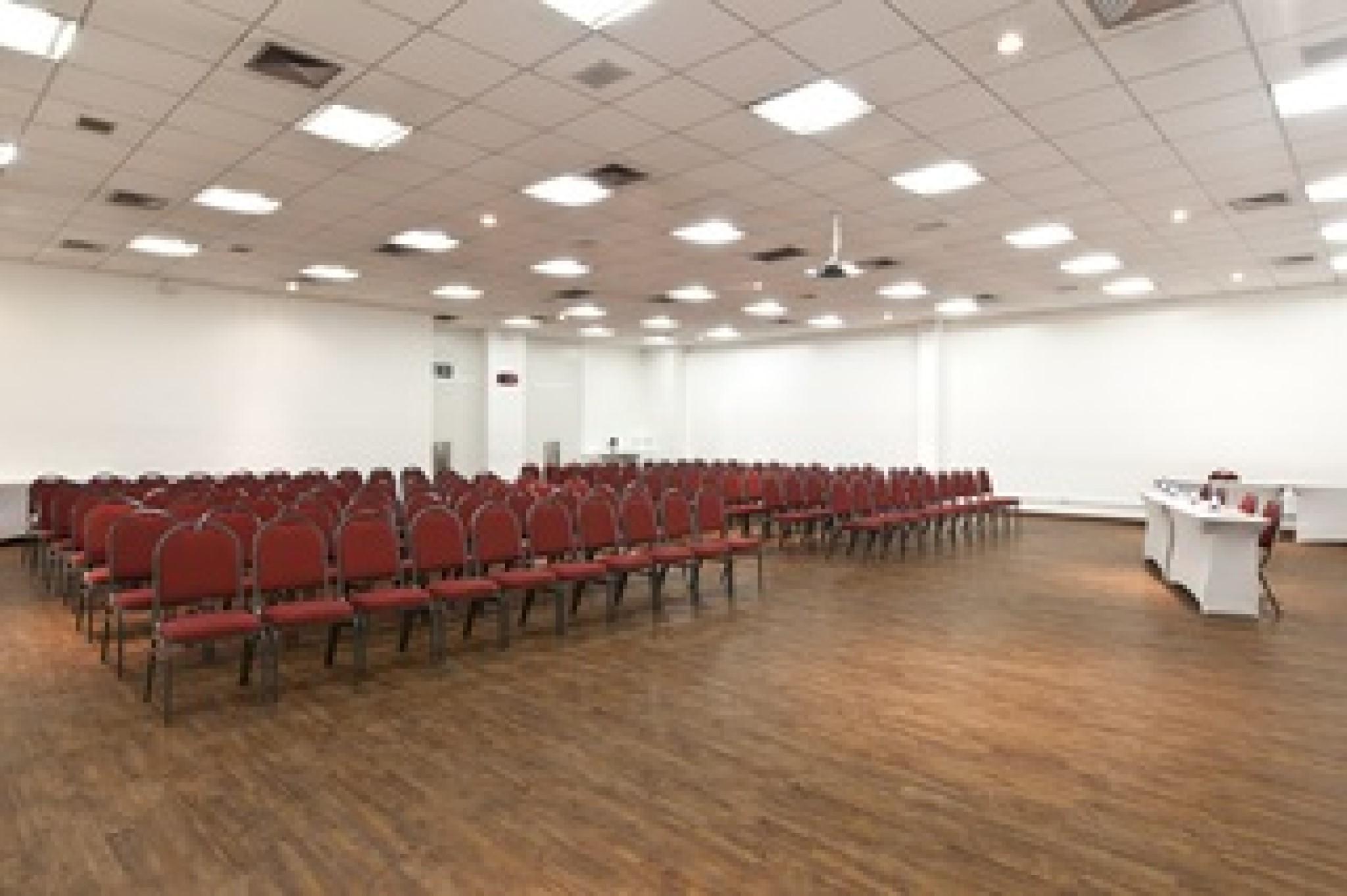 H2 Platinum Lourdes Hotel เบโลโอรีซอนชี ภายนอก รูปภาพ