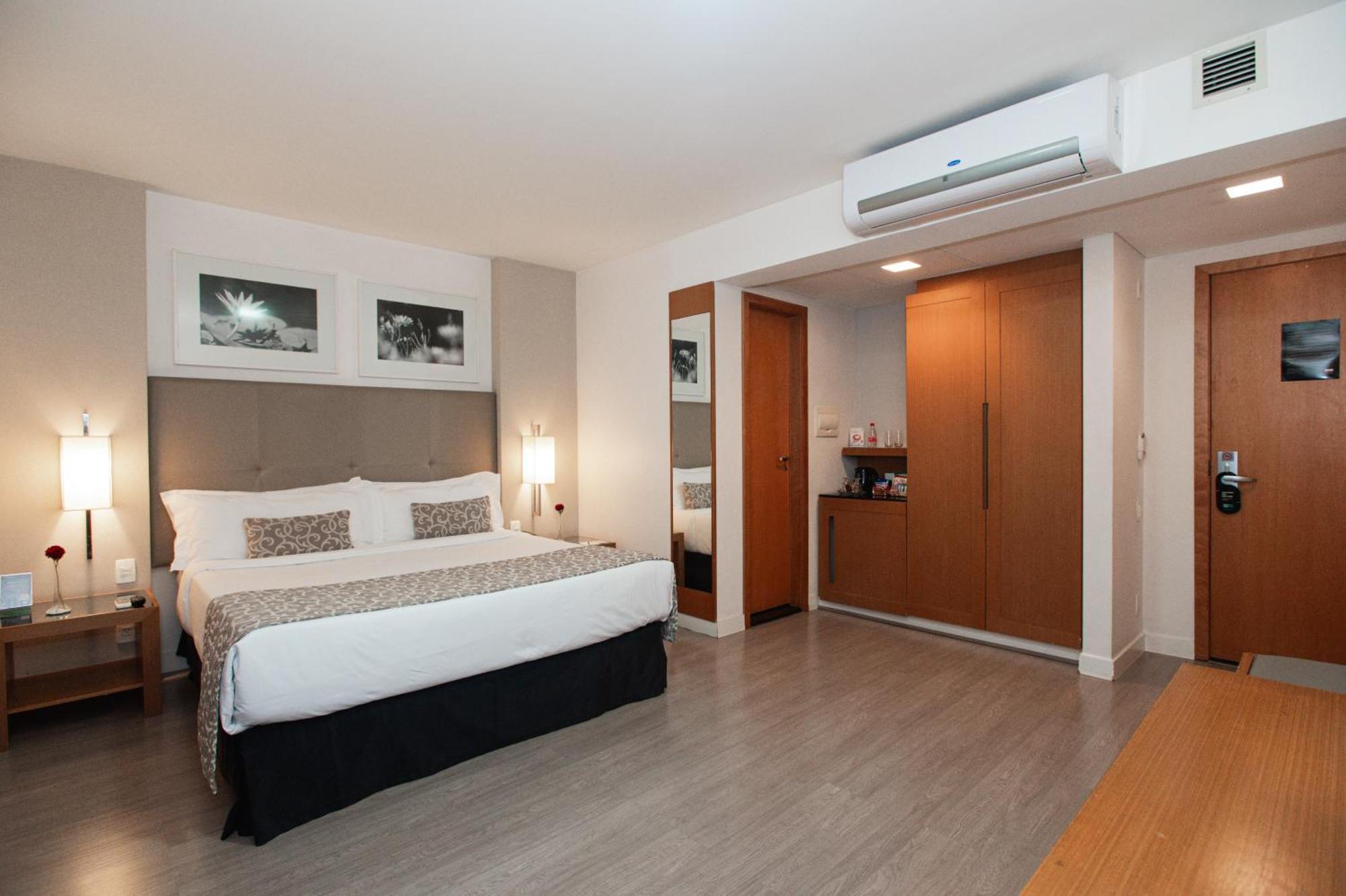 H2 Platinum Lourdes Hotel เบโลโอรีซอนชี ภายนอก รูปภาพ